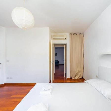 Cozy Flat 500M From Affori Fn! Apartman Milánó Kültér fotó